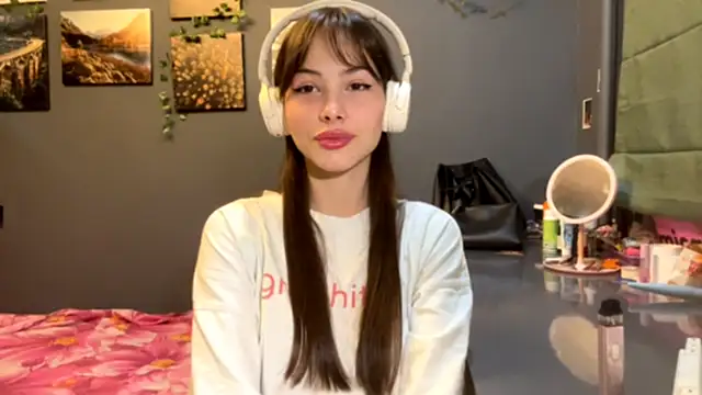 Snapshot of MysticAlisa chatting on 10.09.25 MysticAlisa online show from 10.09.25