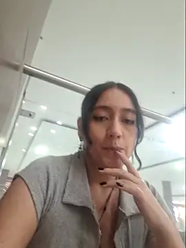 Lunaa Crow online show from 10.08.25