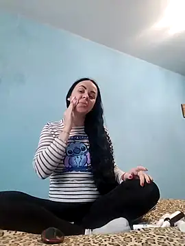 Stefaniyaxq online show from 11.20.25