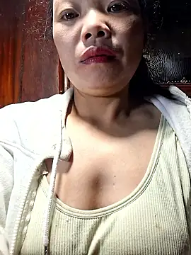 miomio-12 online show from 11.08.25