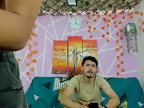 Snapshot of AKARY01 chatting on 10.14.25 AKARY01 online show from 10.14.25