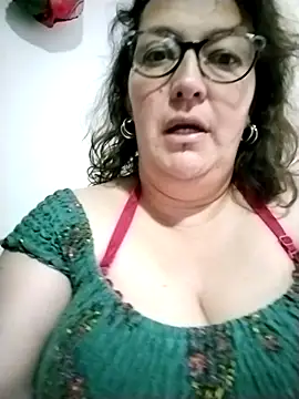 -saraqueen- online show from 11.23.25