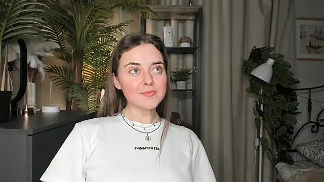 ThelmaJusto online show from 11.22.25