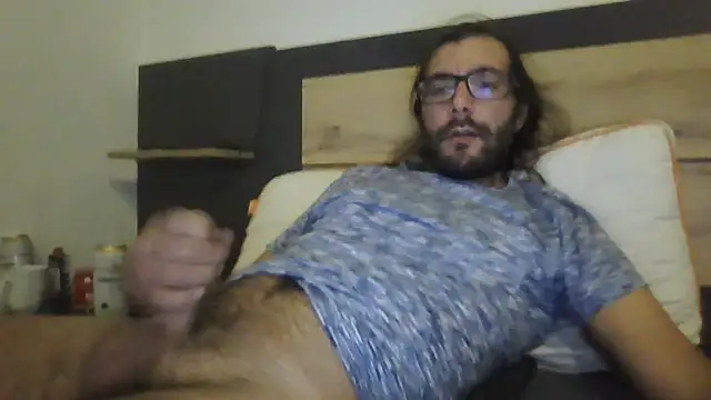 Snapshot of Arbneh69 chatting on 10.26.25 Arbneh69 online show from 10.26.25