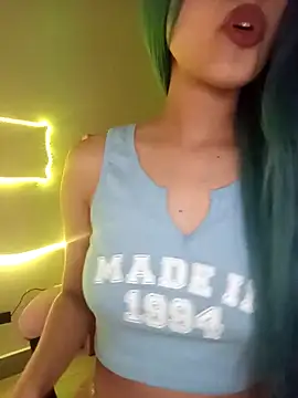 Snapshot of Eva_Feller69 chatting on 11.05.25 Eva Feller69 online show from 11.05.25