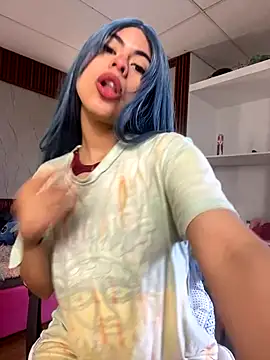 Eva Feller69 online show from 12.20.25