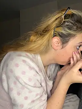 Snapshot of TabbyLovexox chatting on 11.07.25 TabbyLovexox online show from 11.07.25