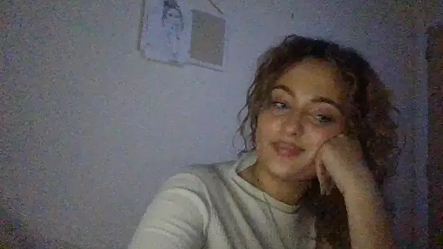 Snapshot of DommeMariaLopez95 chatting on 12.13.25 DommeMariaLopez95 online show from 12.13.25