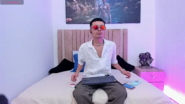 Timothe Evans online show from 11.18.25