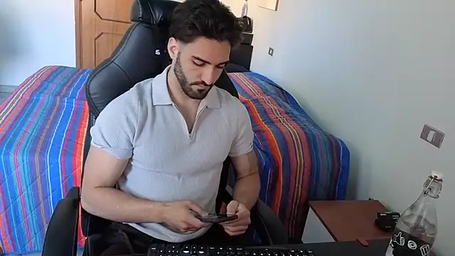 Al3xox02 online show from 04.11.26