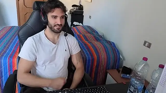 Al3xox02 online show from 04.17.26