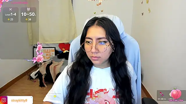 LoveLyy- online show from 10.17.25