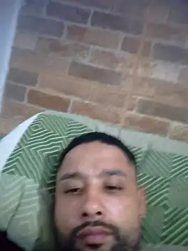 Snapshot of wellpauduro1994 chatting on 11.19.25 wellpauduro1994 online show from 11.19.25