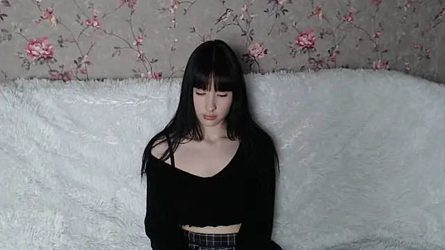 NaemiiBlush online show from 04.14.26