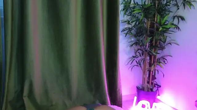 Ashley luxx online show from 01.17.26