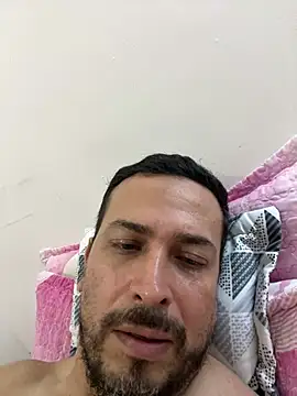 Snapshot of JX7NOVA chatting on 02.15.26 JX7NOVA online show from 02.15.26