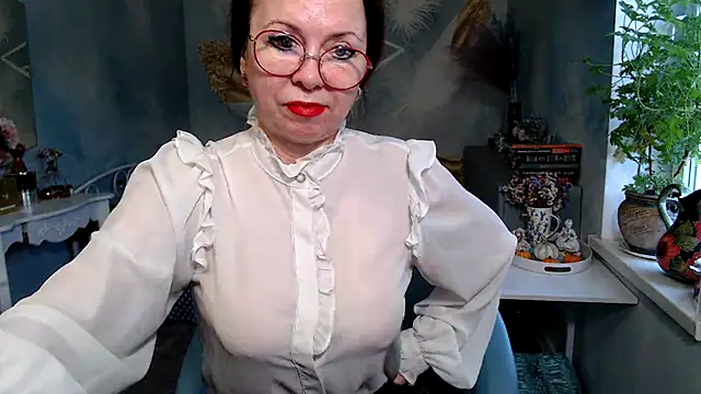 Arisa5000 online show from 10.23.25