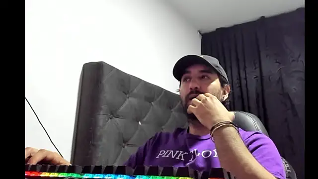 coolfriki online show from 12.23.25