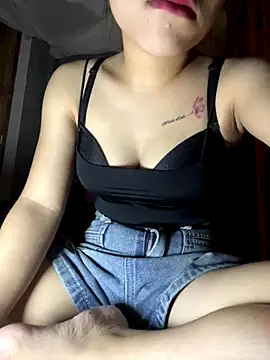 Lyly69699 online show from 10.19.25