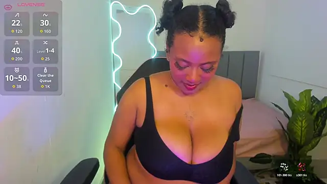 THIANA TAY online show from 10.26.25