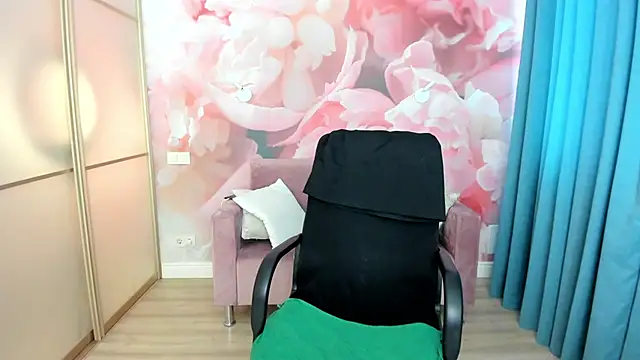 AlinaMoor online show from 03.27.26