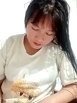 TrangNemo online show from 10.17.25