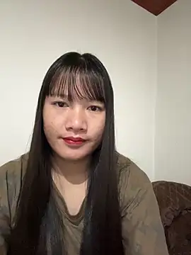 TrangNemo online show from 12.17.25