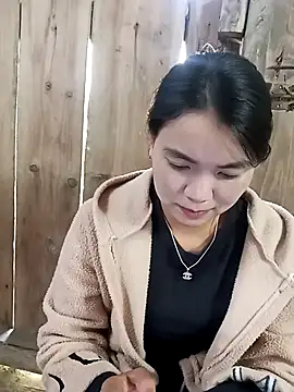 kun-love online show from 10.23.25