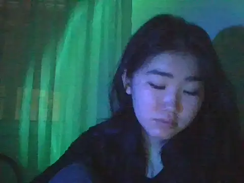 Snapshot of Zorivale chatting on 02.15.26 Zorivale online show from 02.15.26