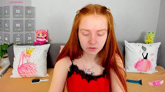 Evarey  online show from 12.21.25