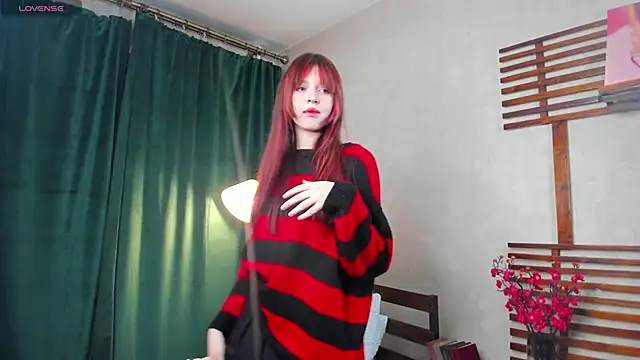  LucyStars  online show from 10.16.25