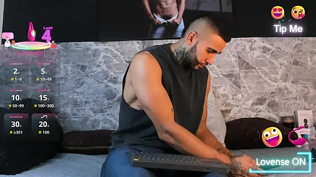 Danny Willson online show from 10.21.25