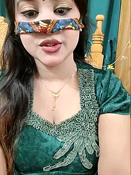 Snapshot of Beauty_Queen_Soniya chatting on 04.24.26 Beauty Queen Soniya online show from 04.24.26