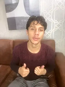 Snapshot of ErosDominant chatting on 10.14.25 ErosDominant online show from 10.14.25