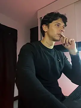 Snapshot of ErosDominant chatting on 10.29.25 ErosDominant online show from 10.29.25