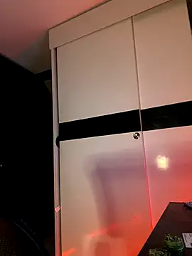 Snapshot of ErosDominant chatting on 11.14.25 ErosDominant online show from 11.14.25