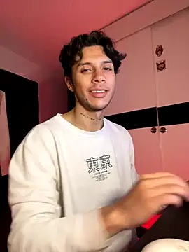 Snapshot of ErosDominant chatting on 11.24.25 ErosDominant online show from 11.24.25