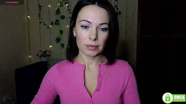Snapshot of Rita_lovvylyou chatting on 10.17.25 Rita lovvylyou online show from 10.17.25