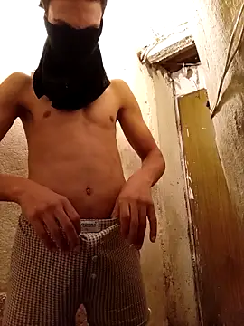 Snapshot of latarak321 chatting on 10.18.25 latarak321 online show from 10.18.25