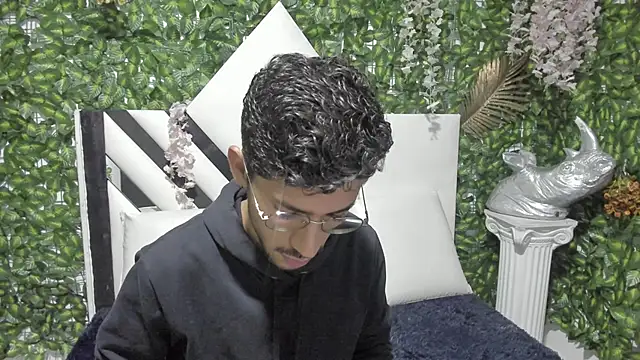 ALANVILLA LOBO online show from 10.15.25