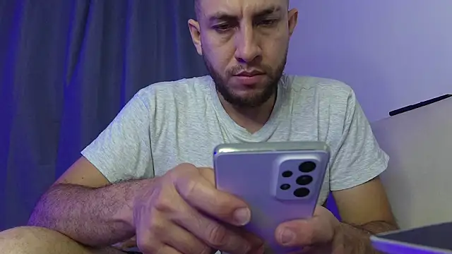 Snapshot of Alessfuck_friends chatting on 03.22.26 Alessfuck friends online show from 03.22.26