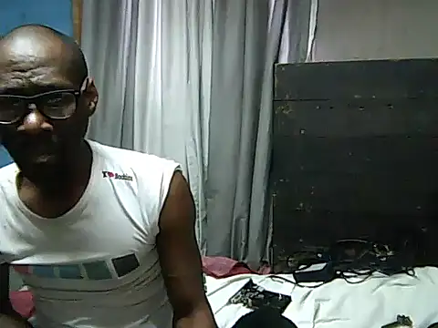 Toyboya6 online show from 07.21.26