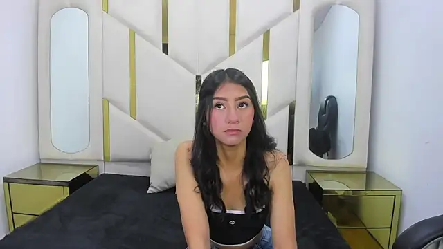 Mia clark18 online show from 12.16.25