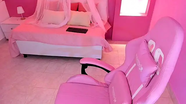 HolyLux online show from 11.28.25