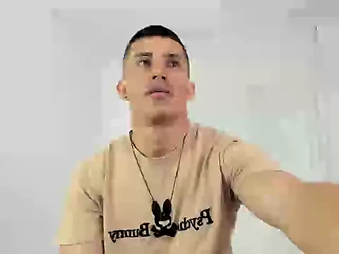 Muscle man07 online show from 11.17.25