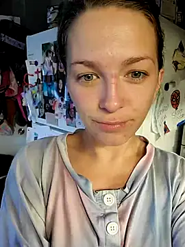 Snapshot of Cassaroll333 chatting on 10.15.25 Cassaroll333 online show from 10.15.25