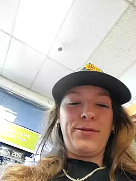 Snapshot of Cassaroll333 chatting on 04.05.26 Cassaroll333 online show from 04.05.26