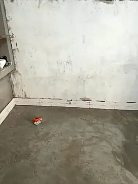 Snapshot of Rani_hot2 chatting on 10.15.25 Rani hot2 online show from 10.15.25