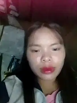 hello-cute online show from 10.18.25