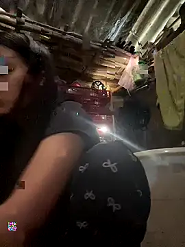 hello-cute online show from 11.15.25